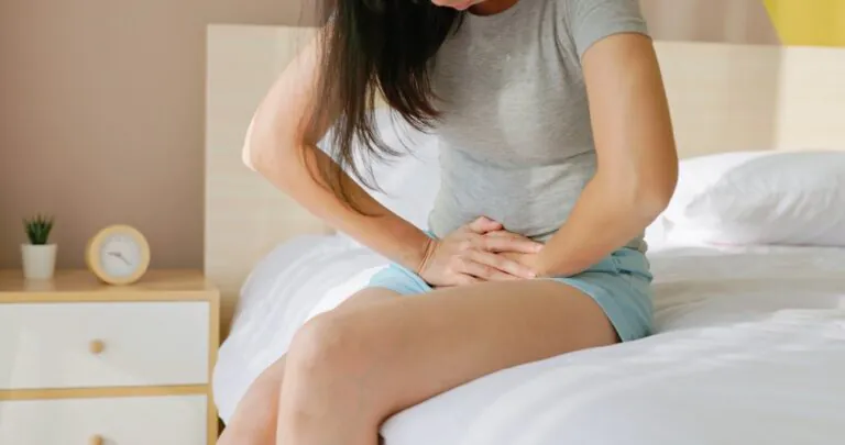 पीरियड आने से पहले प्रेगनेंसी के लक्षण