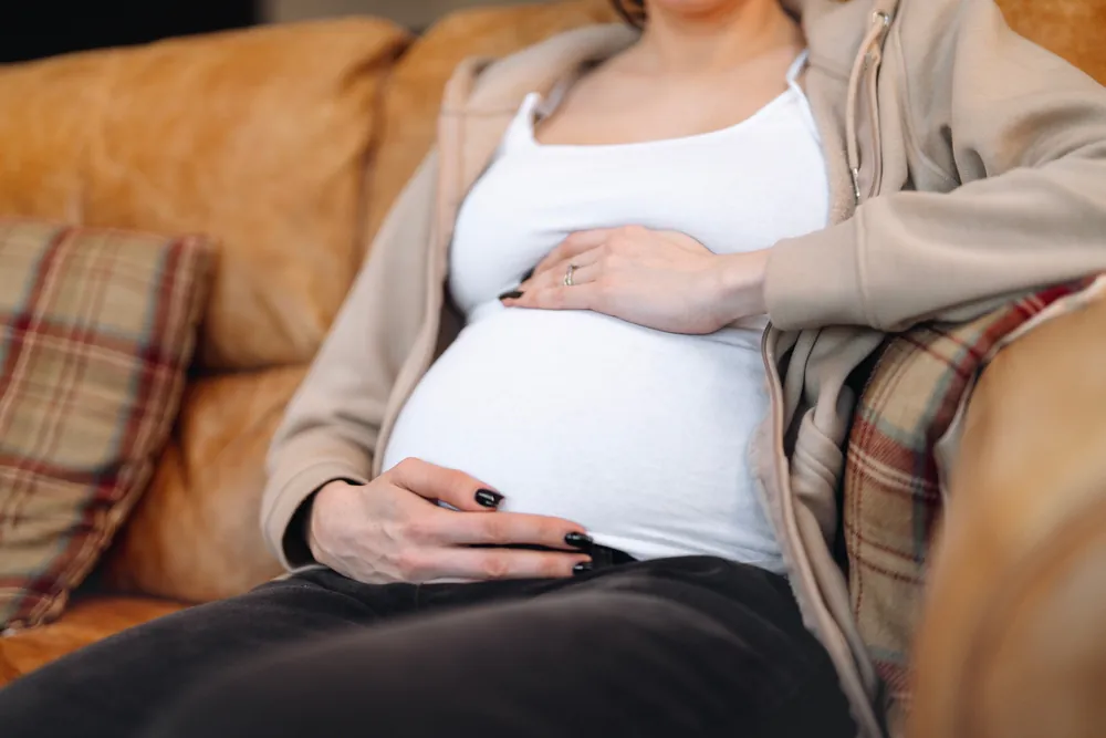 पीरियड के कितने दिन पहले प्रेग्नेंट हो सकते हैं