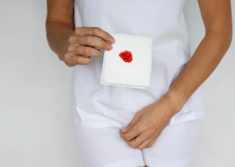 पीरियड के १० दिन बाद ब्लीडिंग आना